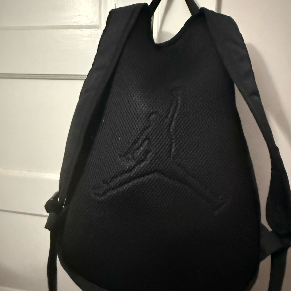 Jordan Backpack with Neon Accents - Picture 5 of 7
